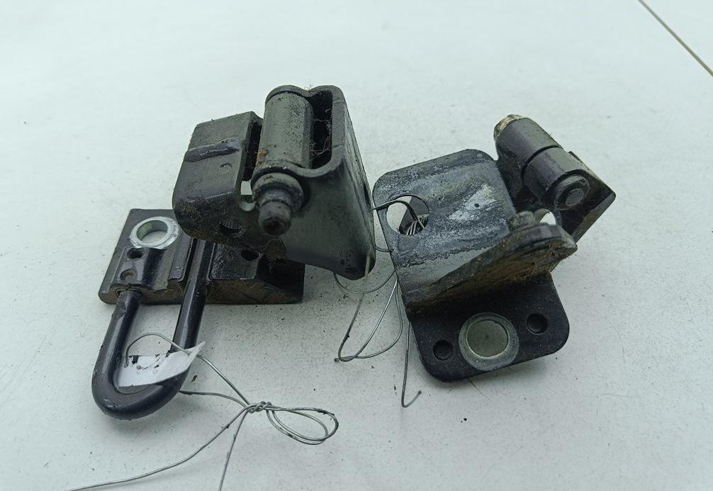 петля двери Volkswagen Passat B6 2008, коричневый, универсал, 3C9833412A