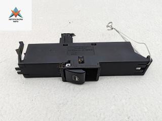 кнопка стеклоподъемника переднего левого BMW 3 серия E46 [рестайлинг] 2004, 2.0 л., дизель, МКПП, чёрный, универсал, 6902177