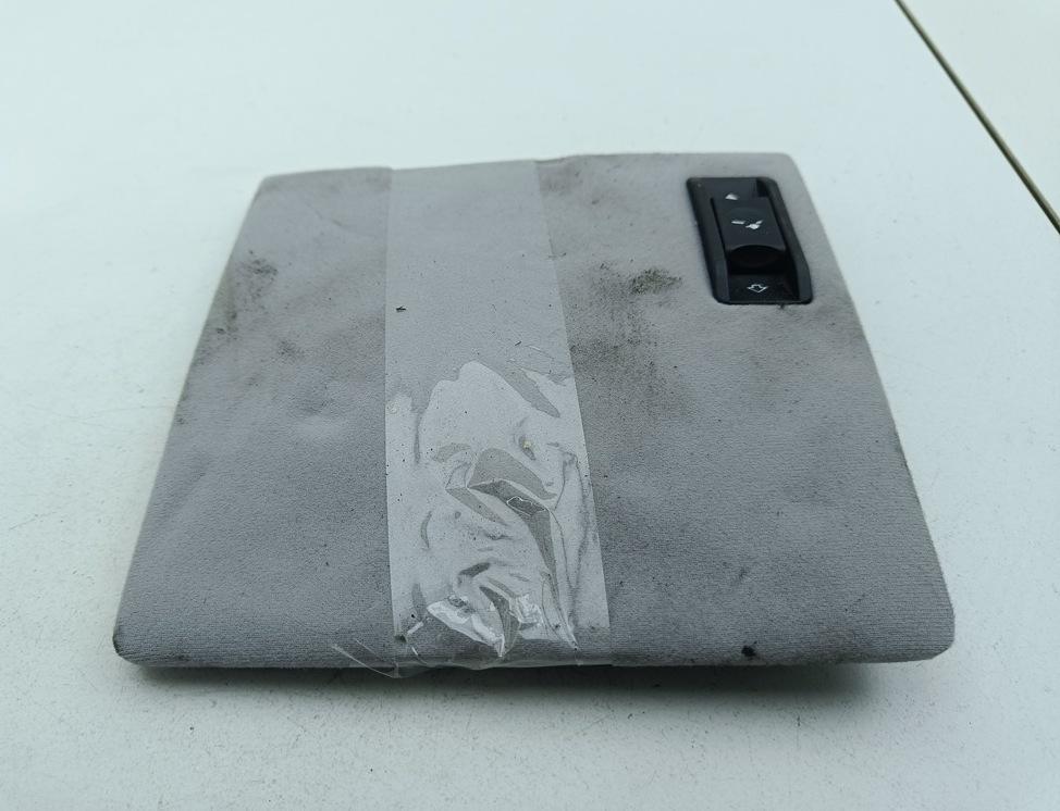 кнопка открывания люка BMW 3 E46 2004, 2.0 л., бензин, МКПП, серый, универсал, 6907288