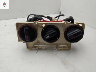 блок управления печки / климат-контроля Mercedes-Benz C-Класс W201 [рестайлинг] 1989, 2.0 л., бензин, МКПП, красный, седан, 2016830275