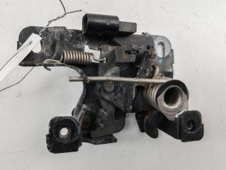 замок капота Audi A4 B5 1996, 1.8 л., бензин, АКПП, синий, седан, 8D0823509L