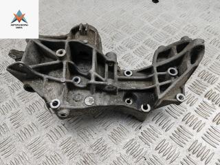 кронштейн генератора Audi A4 B5 1996, 1.8 л., бензин, МКПП, серый, универсал, 058145523E