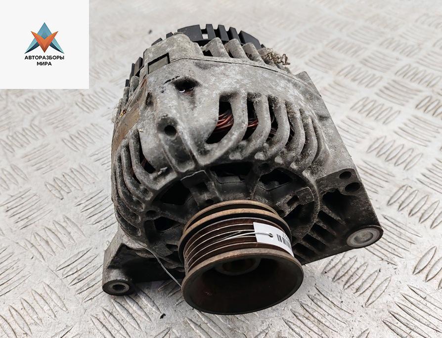 генератор Audi A4 B5 1996, 1.8 л., бензин, МКПП, серый, универсал, 058903016E - фото №1