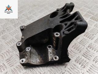 кронштейн компрессора кондиционера Ford Focus 2 поколение 2005, 1.6 л., i, бензин, МКПП, чёрный, хетчбэк 5 дв., 4M5Q19D624CC