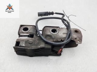 замок капота Volkswagen Passat B6 2006, 2.0 л., дизель, МКПП, синий, универсал