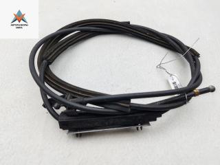 трос капота Volkswagen Passat B6 2006, 2.0 л., дизель, МКПП, синий, универсал, 3C1823535