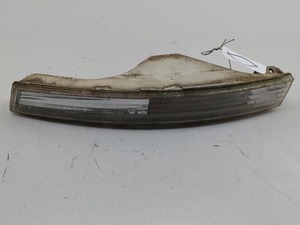 Поворотник (указатель поворота) левый Volkswagen Passat B6 2008, 2.0 л., дизель, МКПП, коричневый, универсал, 3C0953041L