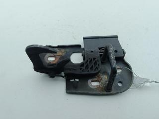 замок капота Volkswagen Passat B6 2006, 2.0 л., дизель, МКПП, синий, универсал, 1T0823480A