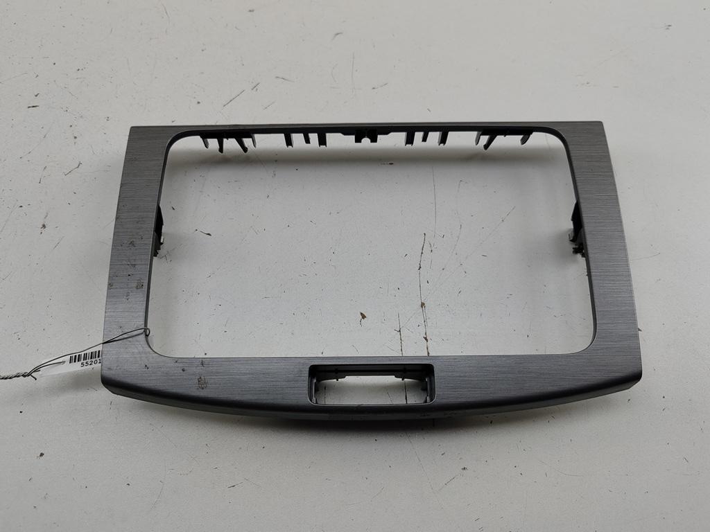 рамка под магнитолу Volkswagen Passat B7 2013, 2.0 л., дизель, МКПП, чёрный, универсал, 3AA858069H