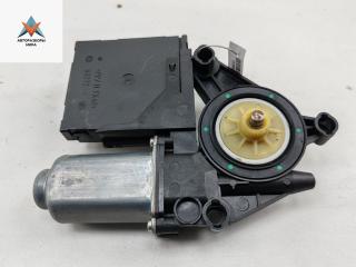 моторчик стеклоподъемника передний правый Volkswagen Touran 1 поколение 2004, 1.9 л., дизель, МКПП, серый, минивэн, 1K0959792C, 1T0959702