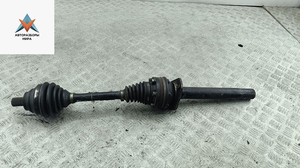 полуось передняя правая (приводной вал, ШРУС) Volkswagen Touran 1 поколение 2003, 2.0 л., дизель, МКПП, синий, минивэн - фото №1