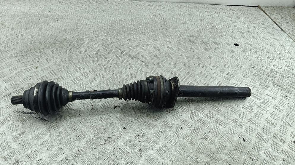 полуось передняя правая (приводной вал, ШРУС) Volkswagen Touran 2003, 2.0 л., дизель, МКПП, синий, минивэн