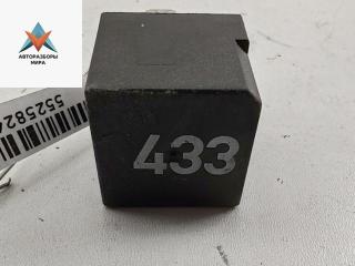 реле (прочие) Volkswagen Caddy 3 поколение 2005, 2.0 л., дизель, МКПП, белый, фургон, 3D0951253A