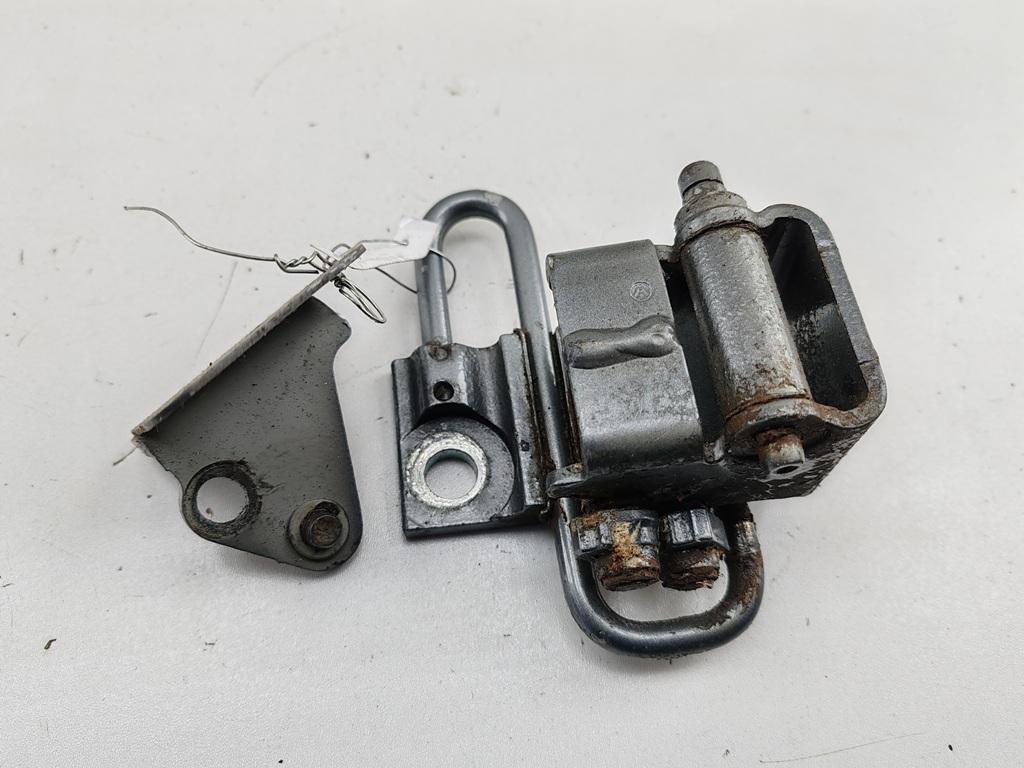 петля двери Volkswagen Passat B6 2007, серый, универсал, 3C9833411A