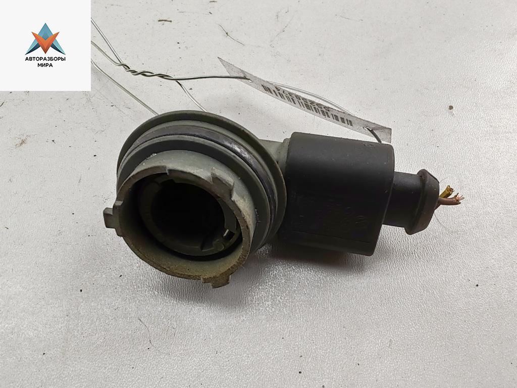 Патрон лампы фары Skoda Octavia mk2 (A5 1Z) 2009, 1.6 л., бензин, МКПП, серый, хетчбэк 5 дв. - фото №1