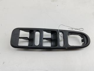 накладка декоративная SEAT Leon 1 поколение 2003, 1.6 л., бензин, МКПП, чёрный, хетчбэк 5 дв., 1M0867163B