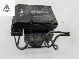 блок ABS Volkswagen Golf 3 поколение 1997, 1.6 л., бензин, МКПП, красный, хетчбэк 3 дв., 3A0907379D