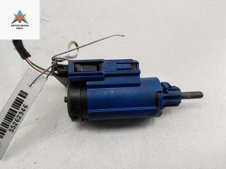 Датчик (включатель) стоп-сигнала Audi A4 B6 2002, 1.9 л., дизель, МКПП, серый, универсал, 8E0927189