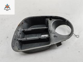 рамка фары противотуманной левой Mitsubishi Carisma 1 поколение 1997, 1.8 л., бензин, МКПП, чёрный, хетчбэк 5 дв., MB952151