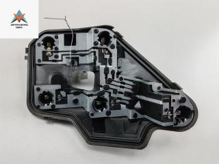 панель заднего левого фонаря Opel Astra H/Family [рестайлинг] 2006, 1.6 л., бензин, МКПП, чёрный, хетчбэк 3 дв., 16139100