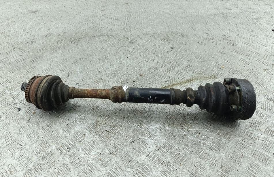 полуось передняя левая (приводной вал, ШРУС) Audi A4 B5 1999, 1.8 л., Ti, бензин, МКПП, серый, седан