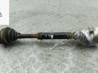 полуось передняя правая (приводной вал, ШРУС) Audi A4 B5 1996, 1.8 л., бензин, МКПП, синий, седан