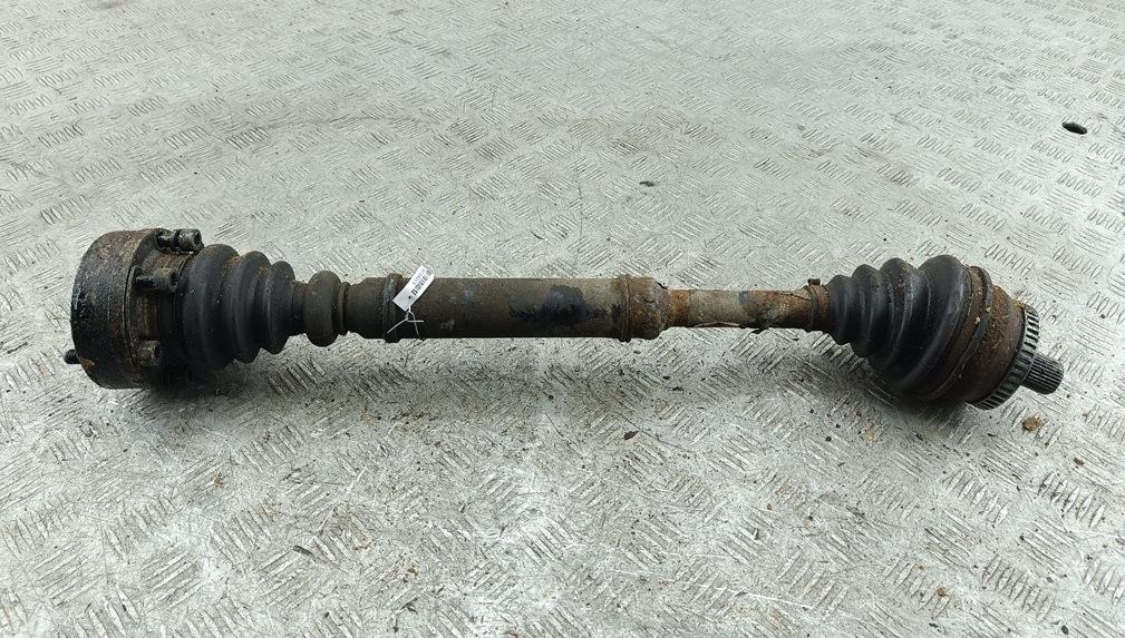 полуось передняя правая (приводной вал, ШРУС) Audi A4 B5 1999, 1.8 л., Ti, бензин, МКПП, серый, седан