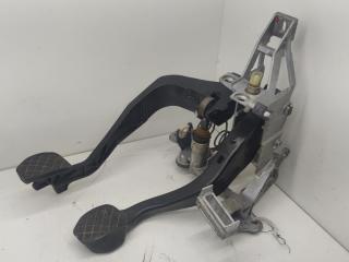 узел педальный (блок педалей) Audi A4 B5 1996, 1.6 л., бензин, МКПП, серый, седан, 8D1721117E