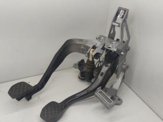 узел педальный (блок педалей) Audi A4 B5 1997, 2.6 л., бензин, МКПП, серый, универсал, 8D1721117E