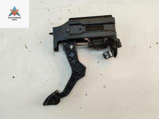 педаль сцепления Volkswagen Golf 4 поколение 1999, 1.6 л., бензин, МКПП, синий, хетчбэк 5 дв., 1J1721059