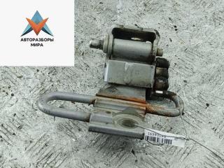 петля двери Audi A4 B7 2005, синий, универсал, 8E0831411B