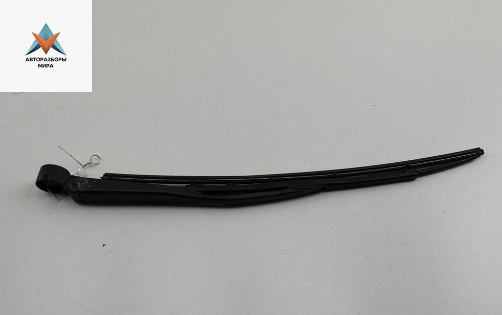 Щеткодержатель (поводок стеклоочистителя) задний BMW 5 серия E39 1997, 2.5 л., бензин, АКПП, чёрный, универсал, 8361641 - фото №1