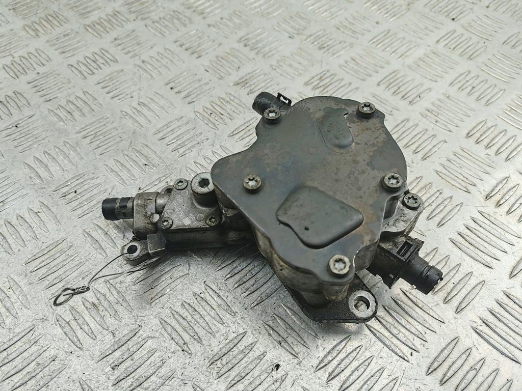насос вакуумный Volkswagen Passat B6 2006, 2.0 л., дизель, МКПП, серый, универсал, 038145209H
