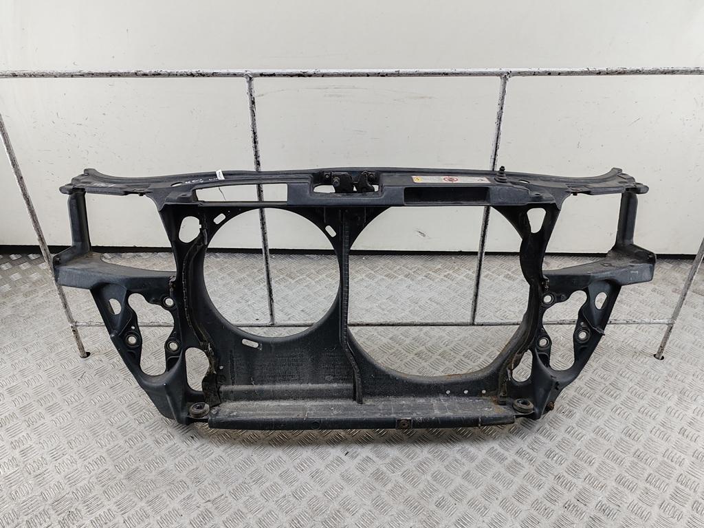 Рамка радиатора Audi A4 B5 1997, 1.8 л., Ti, бензин, МКПП, синий, универсал