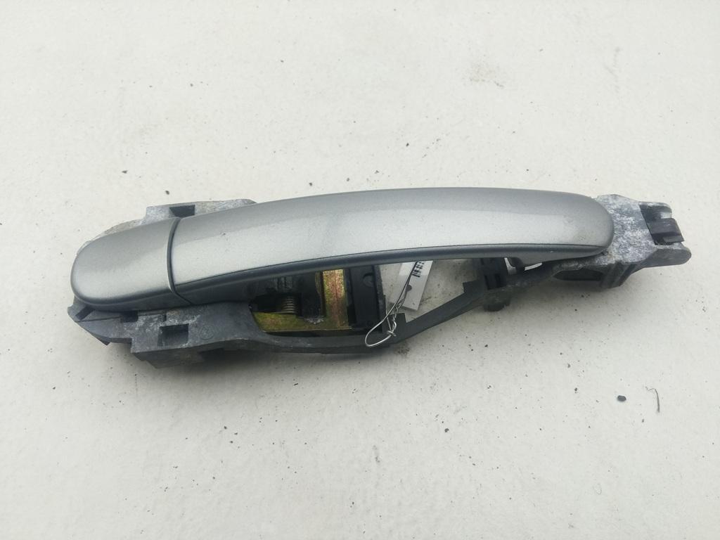 ручка наружная задняя левая Volkswagen Passat B5+ (GP) 2003, 2.0 л., бензин, МКПП, серый, универсал, 3B0837207