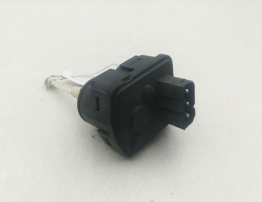 корректор фар BMW 3 E36 2000, 1.9 л., бензин, МКПП, чёрный, хетчбэк 3 дв., 8363925