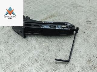 домкрат Opel Astra G 1999, 2.0 л., дизель, МКПП, белый, универсал, 09127172