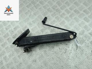 домкрат Volkswagen Sharan 1 поколение [2-й рестайлинг] 2003, 1.9 л., дизель, МКПП, зелёный, минивэн, 7MO011031E