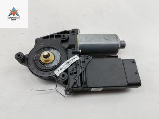 моторчик стеклоподъемника передний левый Volkswagen Passat B5 1999, 1.9 л., МКПП, седан, 101430203