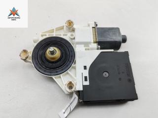 моторчик стеклоподъемника передний правый Volkswagen Golf 5 поколение 2005, 1.4 л., бензин, МКПП, серый, хетчбэк 5 дв., 1K0959795D