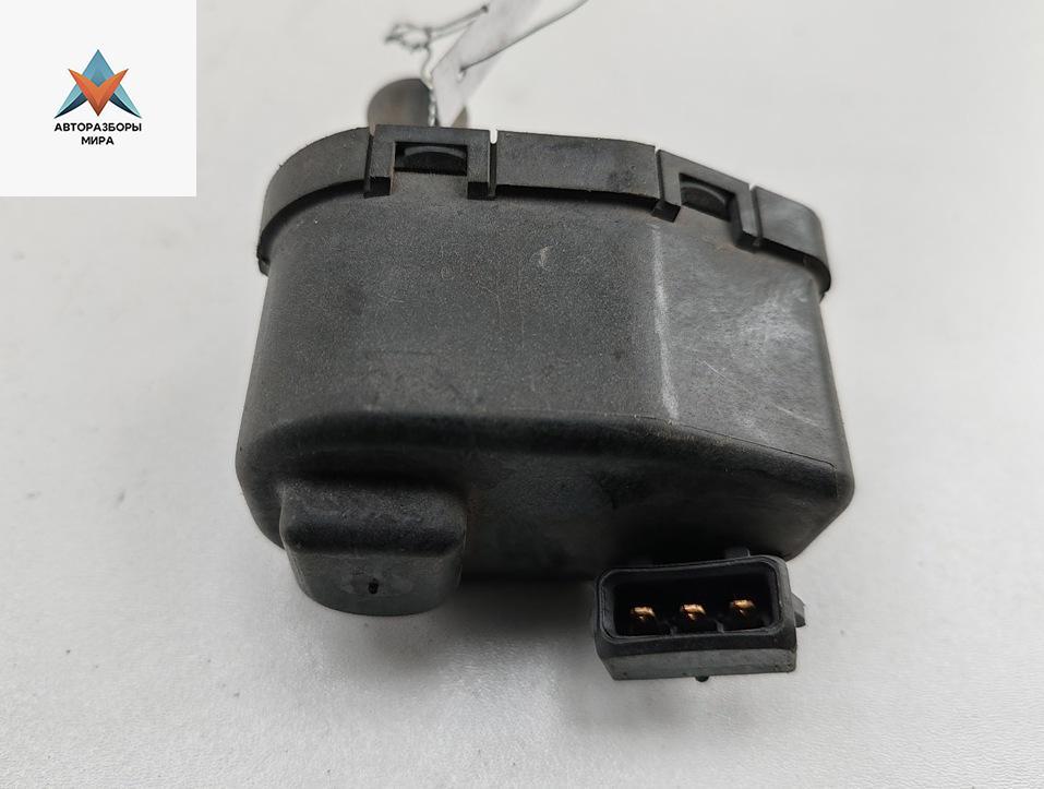 корректор фар Volkswagen Transporter T4 1999, 2.5 л., дизель, МКПП, синий, микроавтобус, 165941295 - фото №1