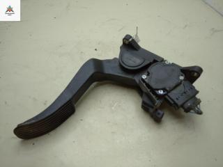 педаль Mercedes-Benz Vito-1 W638 2002, 2.2 л., дизель, МКПП, жёлтый, микроавтобус, A9013000404