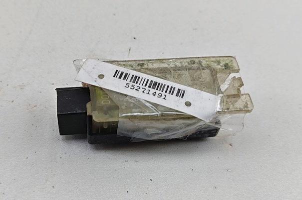 подсветка номера Renault Laguna I 1997, 3.0 л., бензин, МКПП, серый, универсал, 7700842700