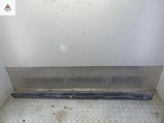 Накладка на порог наружная правая Opel Astra G 1999, белый, универсал, 90560746