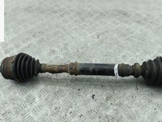 полуось передняя правая (приводной вал, ШРУС) Volkswagen Passat B5 1997, 1.8 л., бензин, МКПП, серый, универсал
