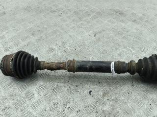 полуось передняя правая (приводной вал, ШРУС) Volkswagen Passat B5 1997, 1.8 л., бензин, МКПП, серый, универсал