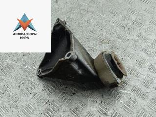 кронштейн КПП Volkswagen Passat B5 [рестайлинг] 2003, 1.6 л., бензин, МКПП, серый, универсал
