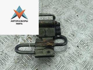 петля двери Volkswagen Touran 1 поколение [рестайлинг] 2006, чёрный, минивэн