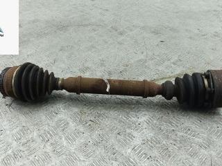 полуось передняя левая (приводной вал, ШРУС) Volkswagen Passat B5 [рестайлинг] 2002, 1.6 л., бензин, МКПП, серый, седан