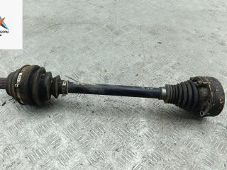 полуось передняя левая (приводной вал, ШРУС) Volkswagen Passat B6 2009, 1.4 л., бензин, МКПП, чёрный, универсал
